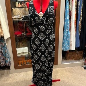Gorgeous Gently used Holiday wrap style dress size L